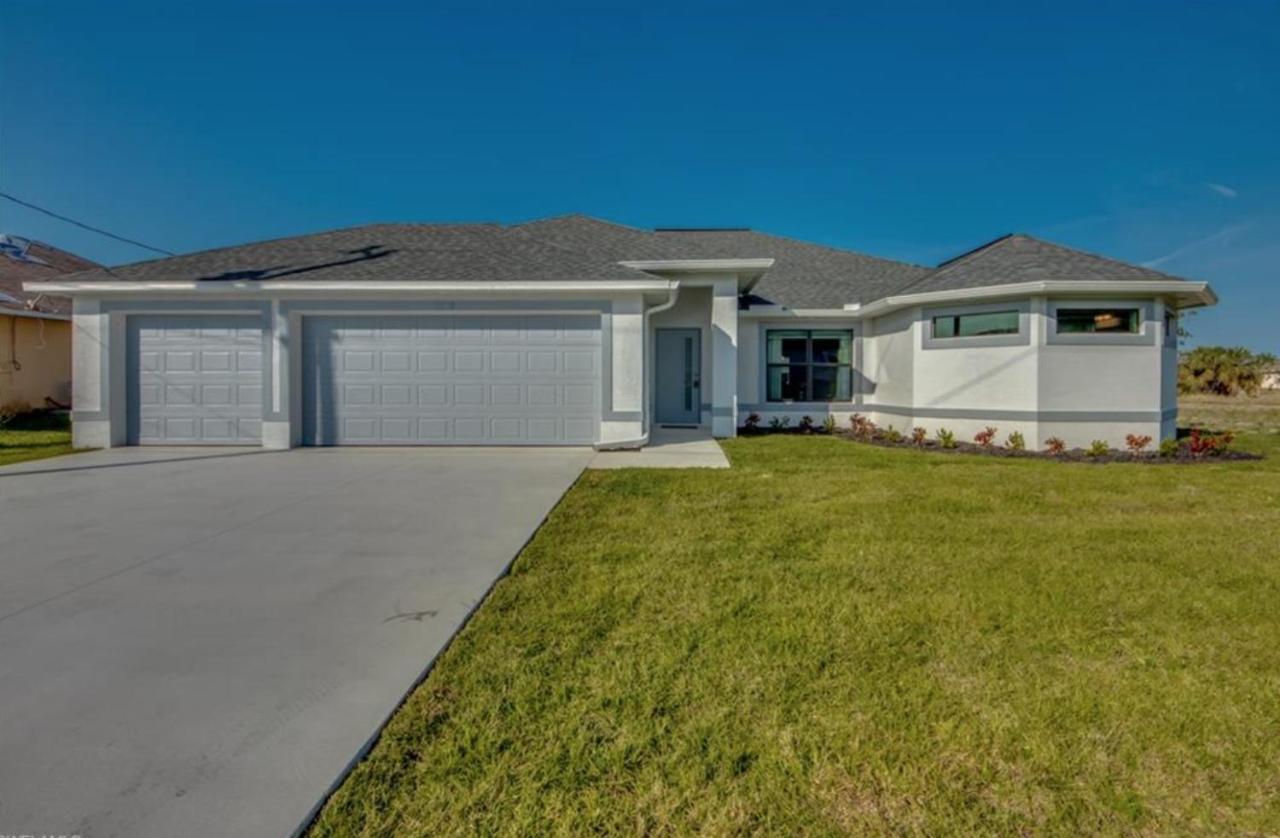 The Salt Life Get Away - Cape Coral, Florida Villa Exterior photo